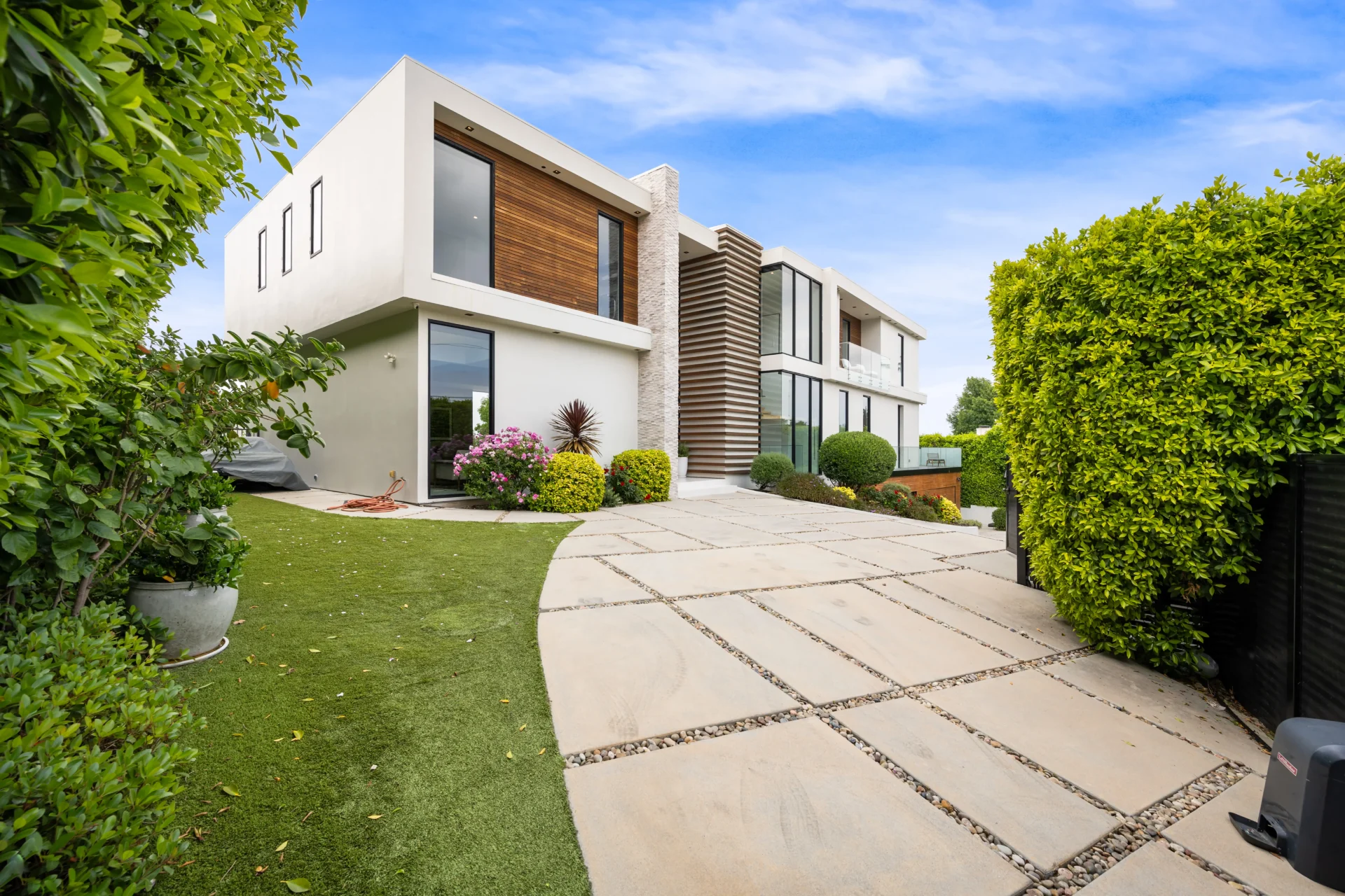 Contemporary Modern House Bali - Manon Design Studio