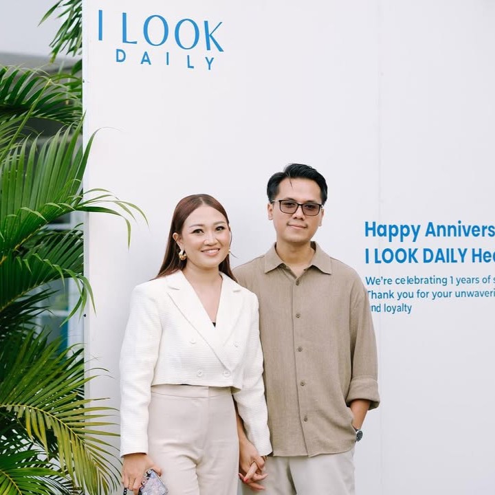 I Look Daily - Manon Design Studio