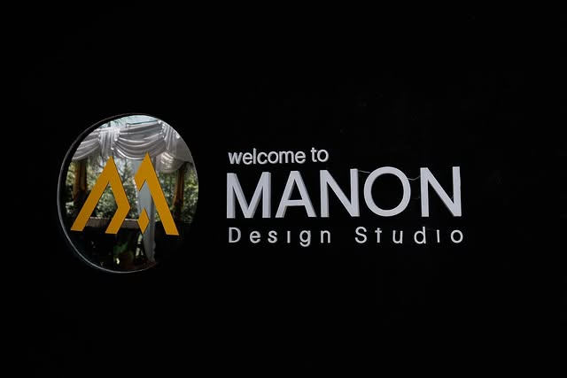 manon design studio logo